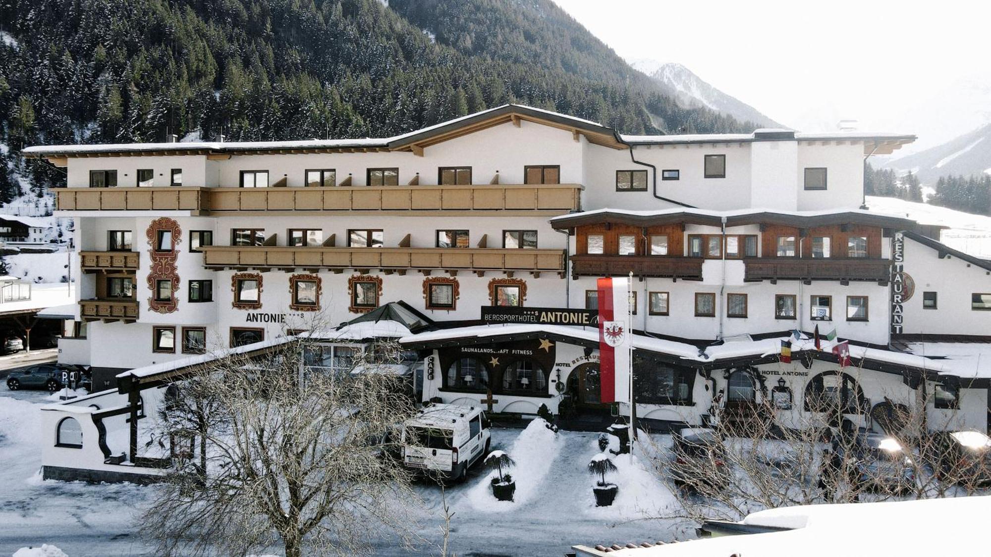 Bergsporthotel Antonie Грис-им-Зельрайн Экстерьер фото