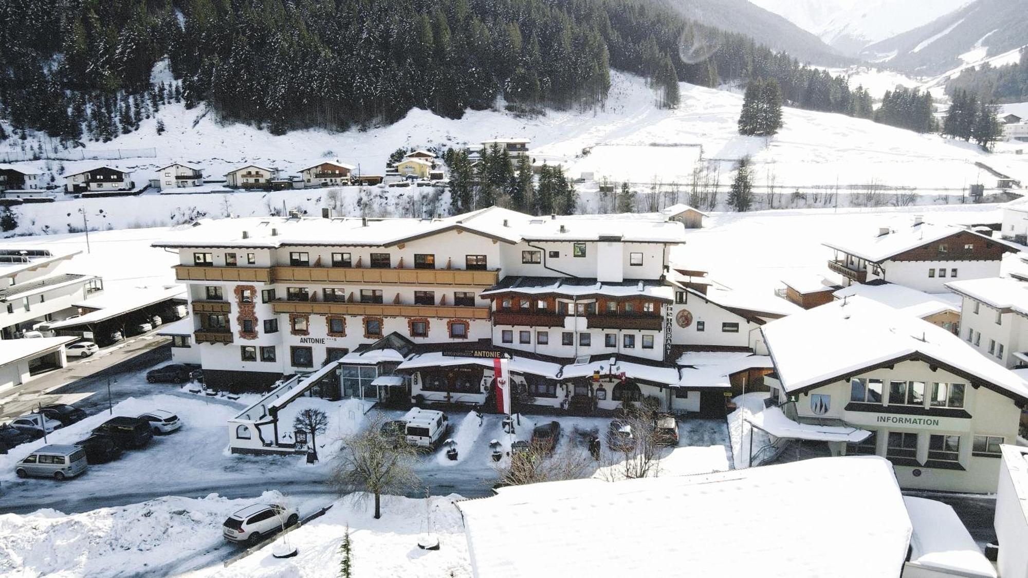 Bergsporthotel Antonie Грис-им-Зельрайн Экстерьер фото